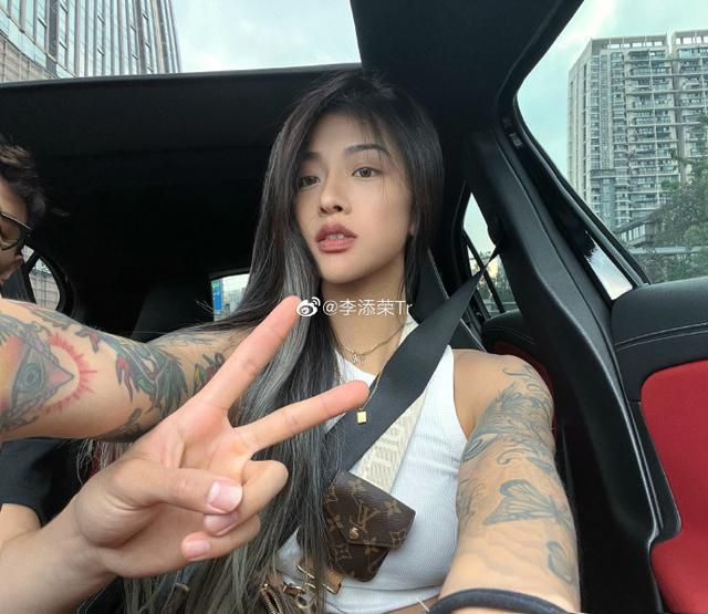 女演员的淋浴戏